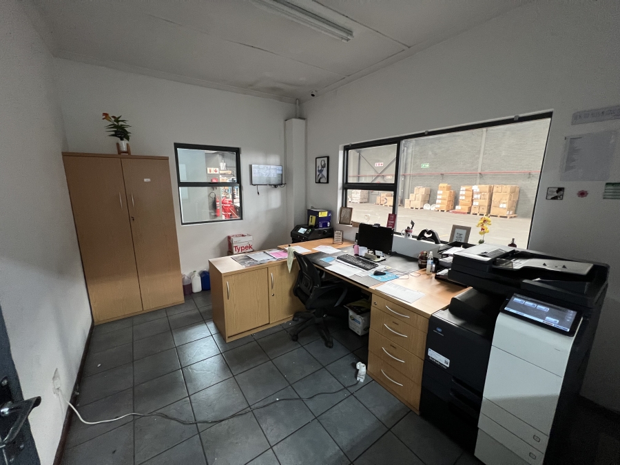 Commercial Property for Sale in Beaconvale Western Cape